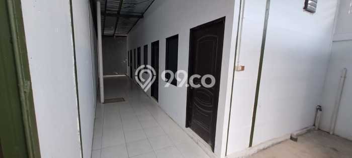 LOKASI BISNIS! Gudang Disewakan Kawasan Cileungsi, Luas 1100m2m², Jalan Utama LOKASI BISNIS! Gudang Disewakan Kawasan Cileungsi, Luas 1100m2m², Jalan Utama