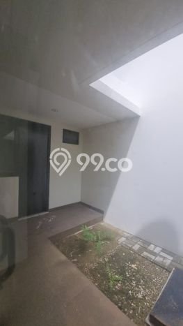 Jarang Ada! Rumah Sewa 4 Kamar Nyaman Siap Huni Summarecon Crown Gading Jarang Ada! Rumah Sewa 4 Kamar Nyaman Siap Huni Summarecon Crown Gading