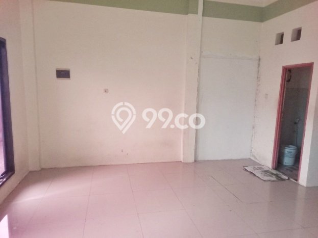 Ruko untuk disewa di Duren Sawit punya LT 30m2 & LB 80m2 harga sewa kompetitif Ruko untuk disewa di Duren Sawit punya LT 30m2 & LB 80m2 harga sewa kompetitif
