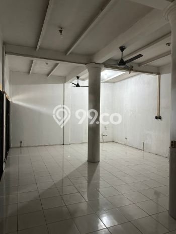 Disewakan Ruko di Kawasan Ramai Gading Serpong Luas 96m2 Disewakan Ruko di Kawasan Ramai Gading Serpong Luas 96m2