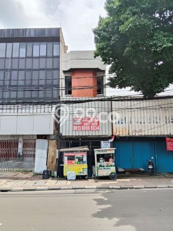 Ruko Paling Dicari LB 190m2 Dijual di Gambir Ruko Paling Dicari LB 190m2 Dijual di Gambir