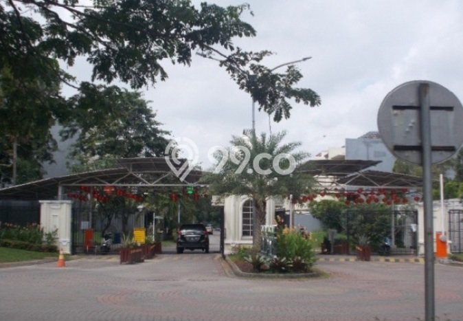 Rumah Elit Modern Tanpa Renovasi di Pantai Indah Kapuk Jakarta Utara Rumah Elit Modern Tanpa Renovasi di Pantai Indah Kapuk Jakarta Utara