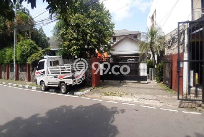Best Deal Hunian Premium Ideal dan Luas di Menteng, Jakarta Pusat Best Deal Hunian Premium Ideal dan Luas di Menteng, Jakarta Pusat