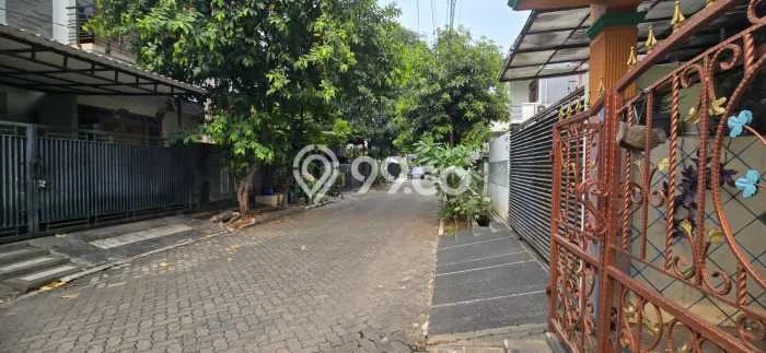 For Sale Rumah 3 Kamar Lokasi Ideal Bagus dan Strategis di Kebon Jeruk For Sale Rumah 3 Kamar Lokasi Ideal Bagus dan Strategis di Kebon Jeruk