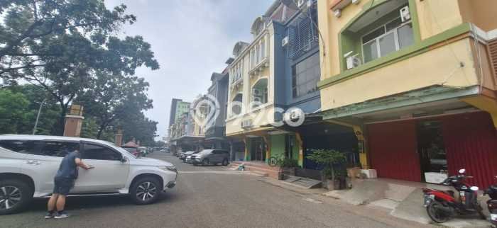 Ruko Dijual Lokasi Emas di Cengkareng Luas 220m2 Ruko Dijual Lokasi Emas di Cengkareng Luas 220m2
