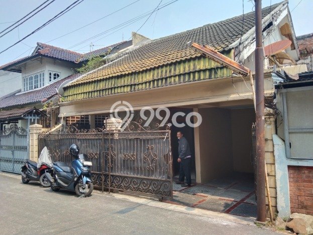 Jual Rumah Strategis Bagus Punya 3 KT di Kebon Jeruk Jakarta Barat SHM Jual Rumah Strategis Bagus Punya 3 KT di Kebon Jeruk Jakarta Barat SHM