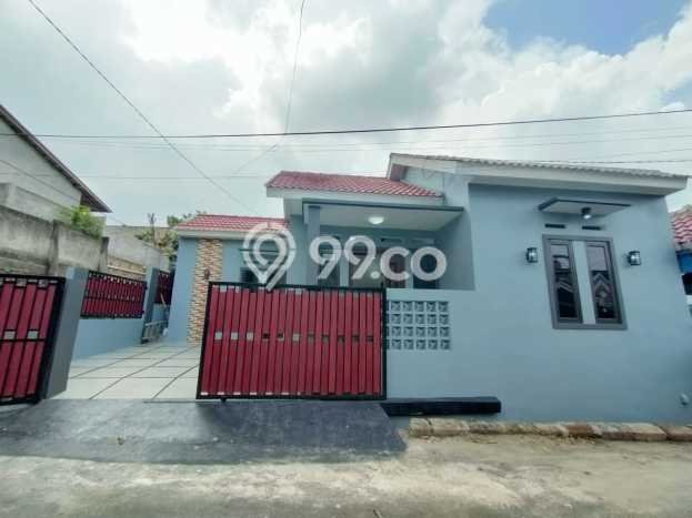 Jual Rumah Strategis Bagus Punya 2 KT di Cibinong Bogor SHM Jual Rumah Strategis Bagus Punya 2 KT di Cibinong Bogor SHM