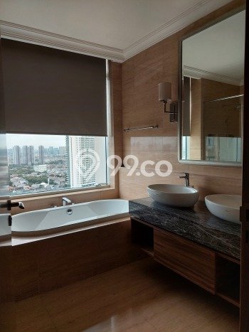 Siap Huni Apartemen Prestisius di Simprug 3 Kamar & 3 Kamar Mandi Siap Huni Apartemen Prestisius di Simprug 3 Kamar & 3 Kamar Mandi