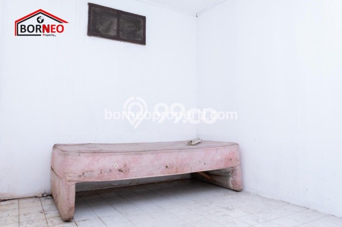 Hunian Cantik Modern Lb 500m2 di Balikpapan Tengah, Balikpapan Hunian Cantik Modern Lb 500m2 di Balikpapan Tengah, Balikpapan