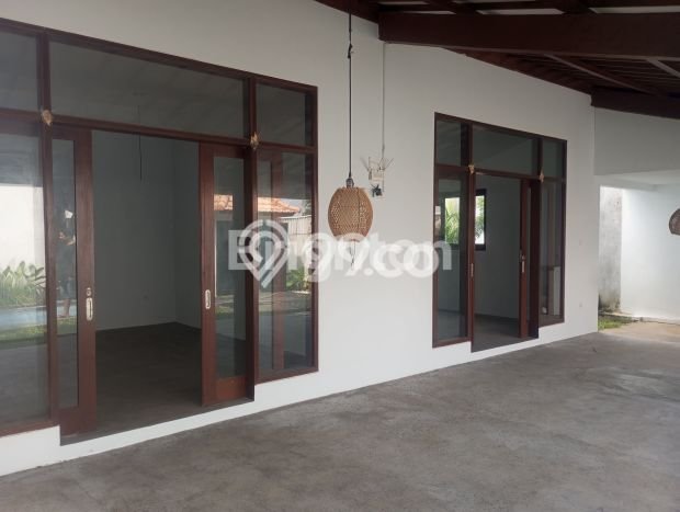 Vila Ready to Rent Kawasan Canggu, Luas 300m², Lingkungan Nyaman Vila Ready to Rent Kawasan Canggu, Luas 300m², Lingkungan Nyaman