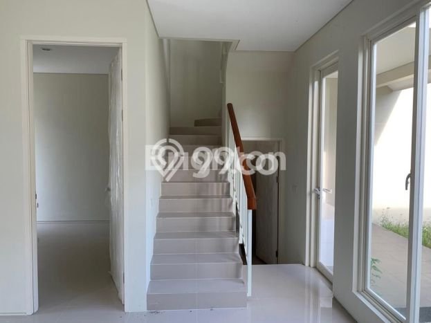 Dijual Rumah Eksklusif 3 KT di Citraland, Surabaya Dijual Rumah Eksklusif 3 KT di Citraland, Surabaya