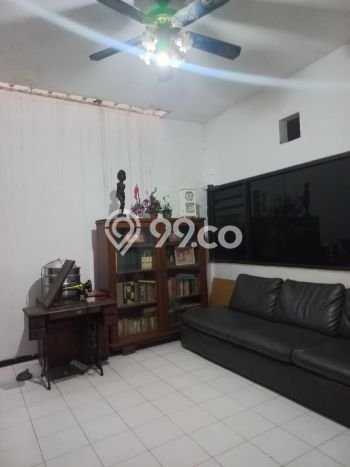 Rumah Modern Minimalis 6 Kamar Siap Huni di Tambaksari Rumah Modern Minimalis 6 Kamar Siap Huni di Tambaksari