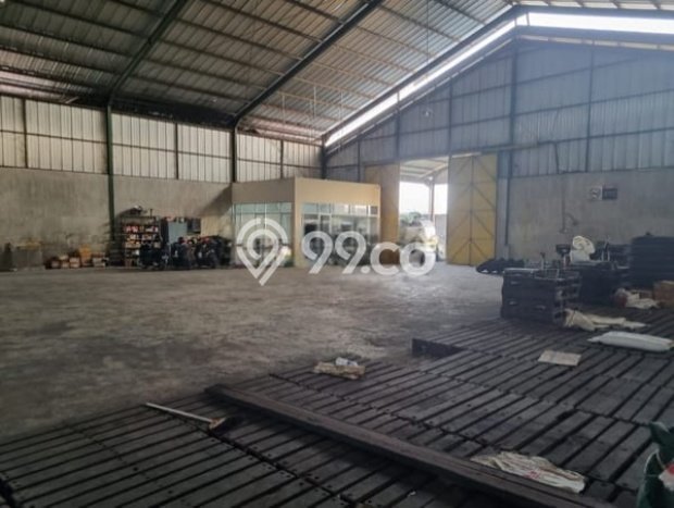 Gudang Paling Dicari LB 1600m2 Dijual di Pagu Gudang Paling Dicari LB 1600m2 Dijual di Pagu