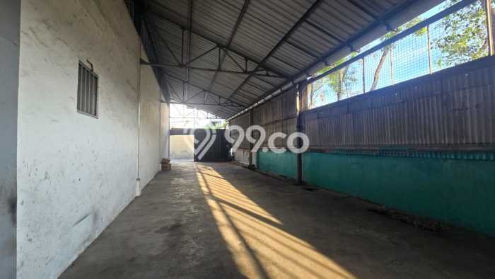 FOR RENT! Gudang di Rungkut Industri Cocok untuk Bisnis 2064m2 FOR RENT! Gudang di Rungkut Industri Cocok untuk Bisnis 2064m2