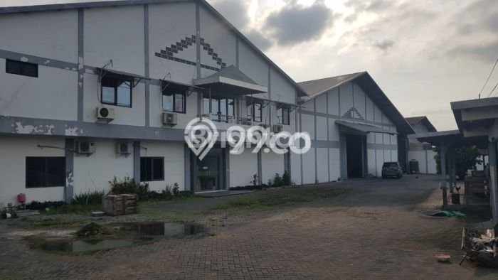 Unit Gudang Dijual di Cerme Gresik 4200m2 Unit Gudang Dijual di Cerme Gresik 4200m2