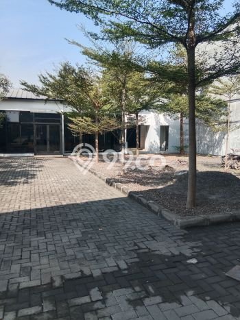 Unit Gudang Dijual di Surabaya LT 1190m2 & LB 300m2 Unit Gudang Dijual di Surabaya LT 1190m2 & LB 300m2
