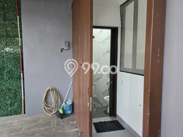 Ready to Use! Premium House LT 160m2 Desain Modern di BSD Ready to Use! Premium House LT 160m2 Desain Modern di BSD