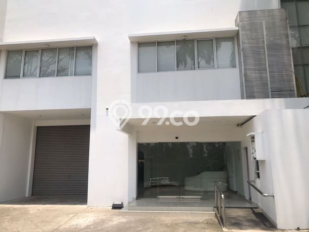 Disewakan Gudang Strategis Kawasan BSD City, Luas 612m², Area Berkembang Disewakan Gudang Strategis Kawasan BSD City, Luas 612m², Area Berkembang