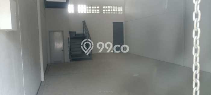 Unit Gudang Dijual di Serpong Tangerang Selatan Luas Bangunan 120m2 Unit Gudang Dijual di Serpong Tangerang Selatan Luas Bangunan 120m2