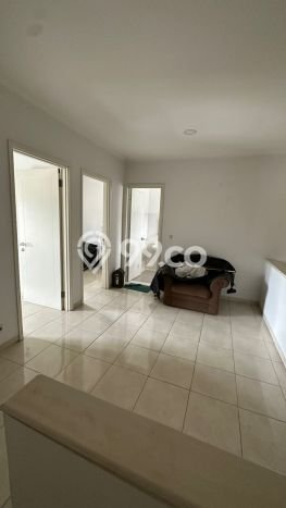 Rumah Luas Asri 3 KT Siap Huni di Suvarna Sutera Tangerang Rumah Luas Asri 3 KT Siap Huni di Suvarna Sutera Tangerang