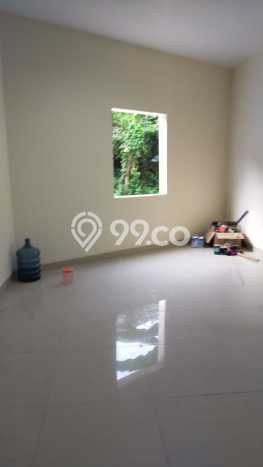 For Sale Hunian Rumah Terawat 5 Kamar di BSD City, Tangerang For Sale Hunian Rumah Terawat 5 Kamar di BSD City, Tangerang