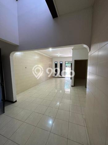 Rumah Modern Cantik 2 KT Siap Huni di Sidoarjo Rumah Modern Cantik 2 KT Siap Huni di Sidoarjo