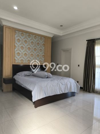 Rumah Luxury Modern Tanpa Renovasi di Citraland Surabaya Rumah Luxury Modern Tanpa Renovasi di Citraland Surabaya