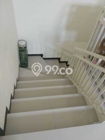 Jual Rumah Favorit Siap Huni LB 99m2 di Rungkut, Surabaya Jual Rumah Favorit Siap Huni LB 99m2 di Rungkut, Surabaya