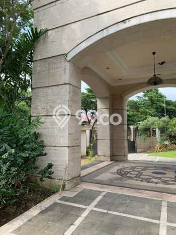 Rumah Luxury Modern Tanpa Renovasi di Kertajaya Surabaya Rumah Luxury Modern Tanpa Renovasi di Kertajaya Surabaya