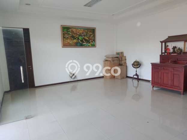 Gudang Dijual di Surabaya LT 2500m2 & LB 2900m2 Lokasi Terbaik! Gudang Dijual di Surabaya LT 2500m2 & LB 2900m2 Lokasi Terbaik!