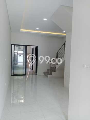 Jual Rumah Minimalis Bagus Punya 3 KT di Tenggilis Mejoyo Surabaya SHM Jual Rumah Minimalis Bagus Punya 3 KT di Tenggilis Mejoyo Surabaya SHM