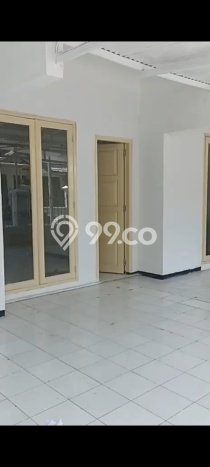Jarang Ada! Rumah Sewa 4 Kamar Nyaman Siap Huni Surabaya Kota Jarang Ada! Rumah Sewa 4 Kamar Nyaman Siap Huni Surabaya Kota