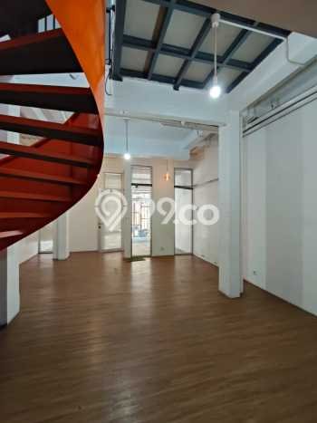 Rumah Disewakan Bandung LT 100m2 LB 140m2 Kawasan Turangga Rumah Disewakan Bandung LT 100m2 LB 140m2 Kawasan Turangga