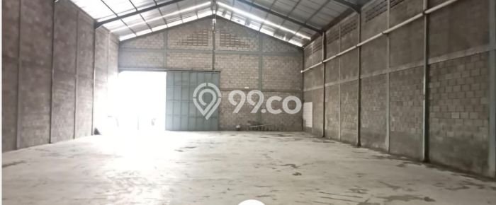Disewakan Gudang di Pusat Kota Bandung Ramai Strategis Disewakan Gudang di Pusat Kota Bandung Ramai Strategis