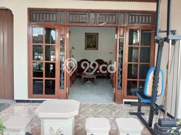 Best Deal Hunian Mewah Ideal dan Luas di Laweyan, Surakarta Best Deal Hunian Mewah Ideal dan Luas di Laweyan, Surakarta