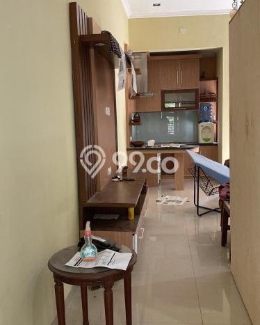 For Sale Rumah 4 Kamar Lokasi Ideal Nyaman dan Strategis di Laweyan For Sale Rumah 4 Kamar Lokasi Ideal Nyaman dan Strategis di Laweyan