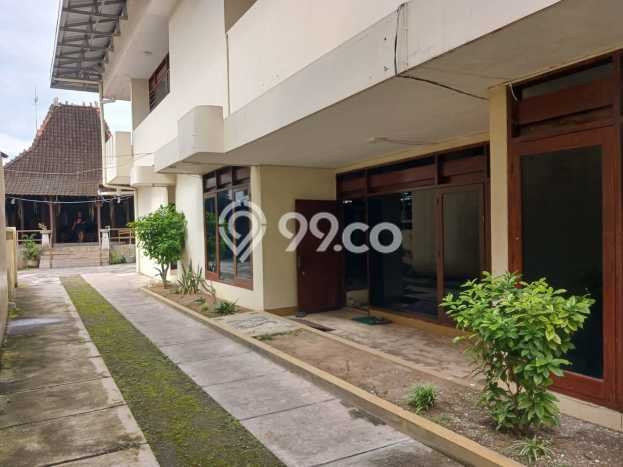 Dijual Hunian Mewah dengan Fasilitas Sekitar Lengkap di Laweyan, Surakarta Dijual Hunian Mewah dengan Fasilitas Sekitar Lengkap di Laweyan, Surakarta