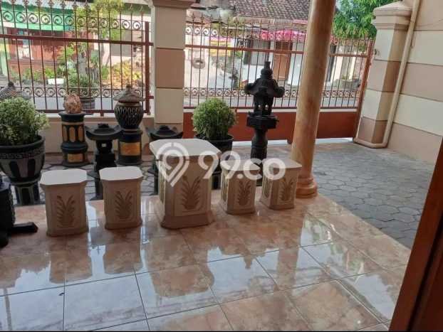 Best Deal Hunian Mewah Ideal dan Luas di Laweyan, Surakarta Best Deal Hunian Mewah Ideal dan Luas di Laweyan, Surakarta