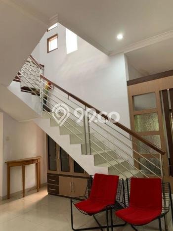 For Sale Rumah 4 Kamar Lokasi Ideal Nyaman dan Strategis di Laweyan For Sale Rumah 4 Kamar Lokasi Ideal Nyaman dan Strategis di Laweyan