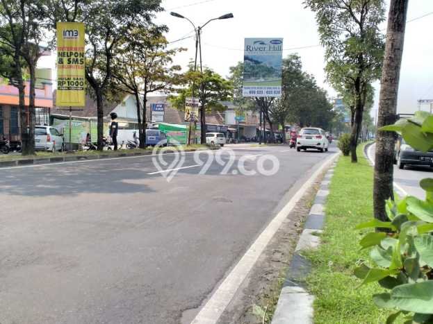 Hot Offer Hunian Mewah Ideal dan Luas di Jaten, Karanganyar Hot Offer Hunian Mewah Ideal dan Luas di Jaten, Karanganyar