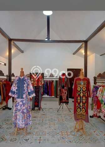 Lokasi Strategis! Dijual Ruko Bisnis di Laweyan, Surakarta Kondisi Bagus Lokasi Strategis! Dijual Ruko Bisnis di Laweyan, Surakarta Kondisi Bagus