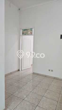 Rumah Strategis Modern Lb 104m2 di Kelapa Gading, Jakarta Utara Rumah Strategis Modern Lb 104m2 di Kelapa Gading, Jakarta Utara