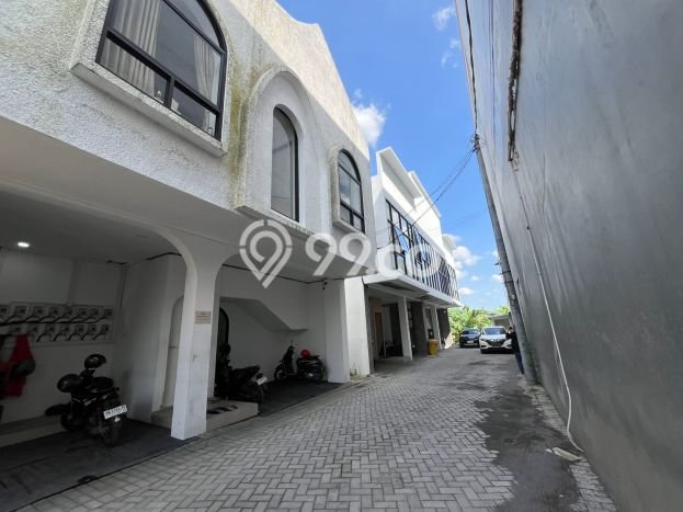 Rumah Kost untuk Dijual di Tegalrejo dengan 14 KT, 14 KM, Luas 200m2 Rumah Kost untuk Dijual di Tegalrejo dengan 14 KT, 14 KM, Luas 200m2