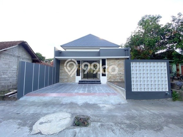 Rumah Modern 3 Kamar LT 130m2 di Kaliurang Rumah Modern 3 Kamar LT 130m2 di Kaliurang