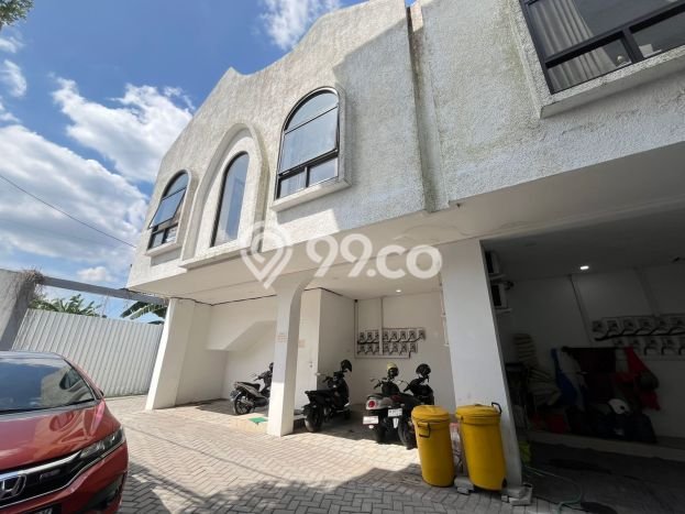 Rumah Kost untuk Dijual di Tegalrejo dengan 14 KT, 14 KM, Luas 200m2 Rumah Kost untuk Dijual di Tegalrejo dengan 14 KT, 14 KM, Luas 200m2