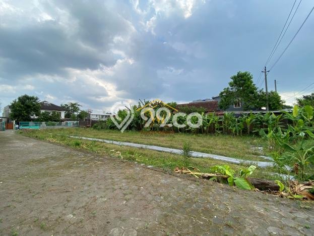 Dijual Tanah Lokasi Maguwoharjo, Yogyakarta Seluas 1370m2 Dijual Tanah Lokasi Maguwoharjo, Yogyakarta Seluas 1370m2