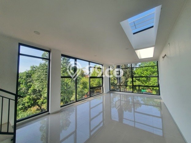 Ruko Usaha Dijual di Jagakarsa Jakarta Selatan LT 83m2 & LB 198m2 Ruko Usaha Dijual di Jagakarsa Jakarta Selatan LT 83m2 & LB 198m2