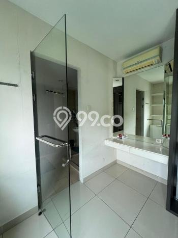 Hunian Apartemen Eksklusif untuk Dijual di Jakarta Barat dengan 3 BR & 2 Kamar Mandi Hunian Apartemen Eksklusif untuk Dijual di Jakarta Barat dengan 3 BR & 2 Kamar Mandi