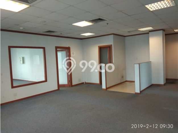 Kantor Disewakan di Area Ramai Mampang Prapatan, Jakarta Selatan Kantor Disewakan di Area Ramai Mampang Prapatan, Jakarta Selatan