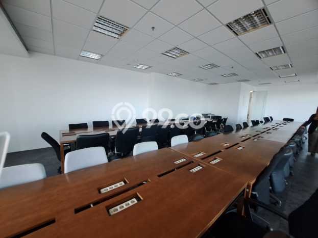 Unit Kantor Disewakan di Tb Simatupang di Area Ramai & Strategis Unit Kantor Disewakan di Tb Simatupang di Area Ramai & Strategis